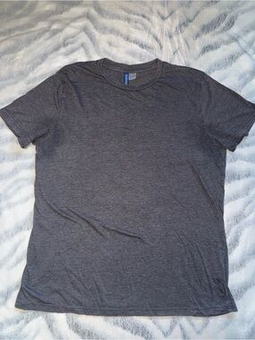 Divided Men's Heather Dark Gray Crew Neck Tee
